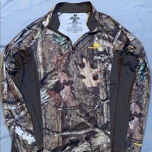 Mossy Oak quarter zip